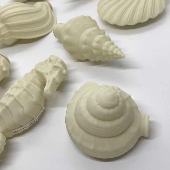 Vintage Old World Christmas Seashell Light Covers - Picture 3 of 6